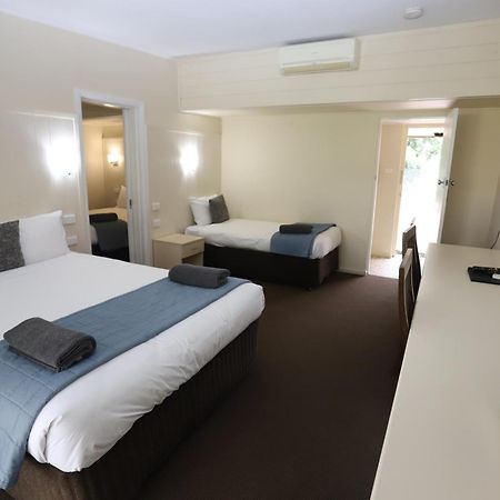Sleepy Hill Motor Inn Raymond Terrace Buitenkant foto