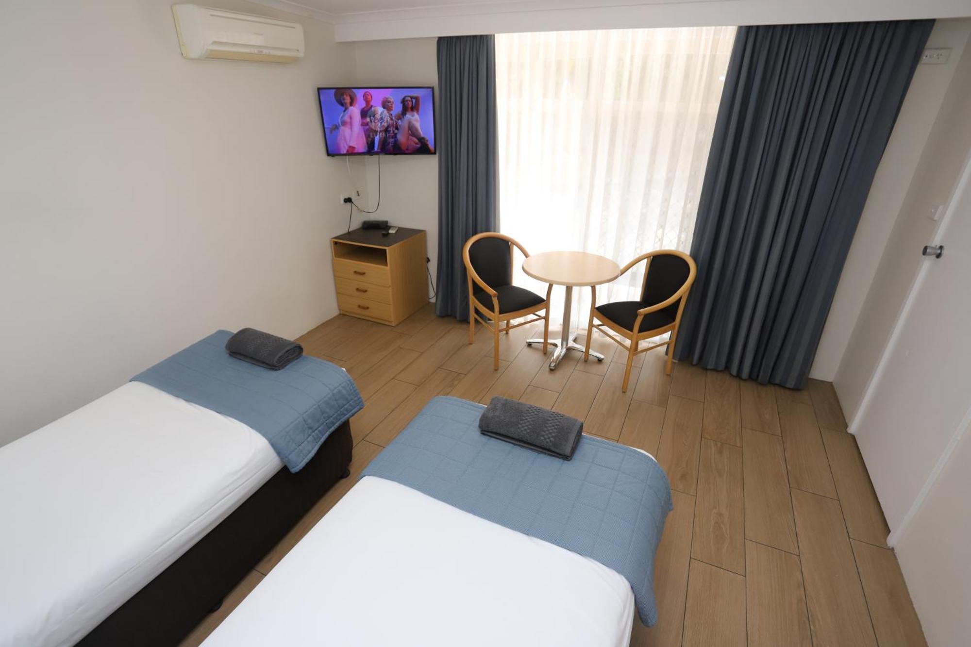 Sleepy Hill Motor Inn Raymond Terrace Buitenkant foto