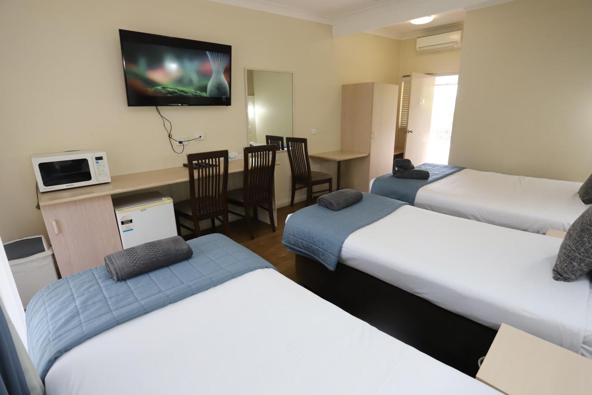 Sleepy Hill Motor Inn Raymond Terrace Buitenkant foto