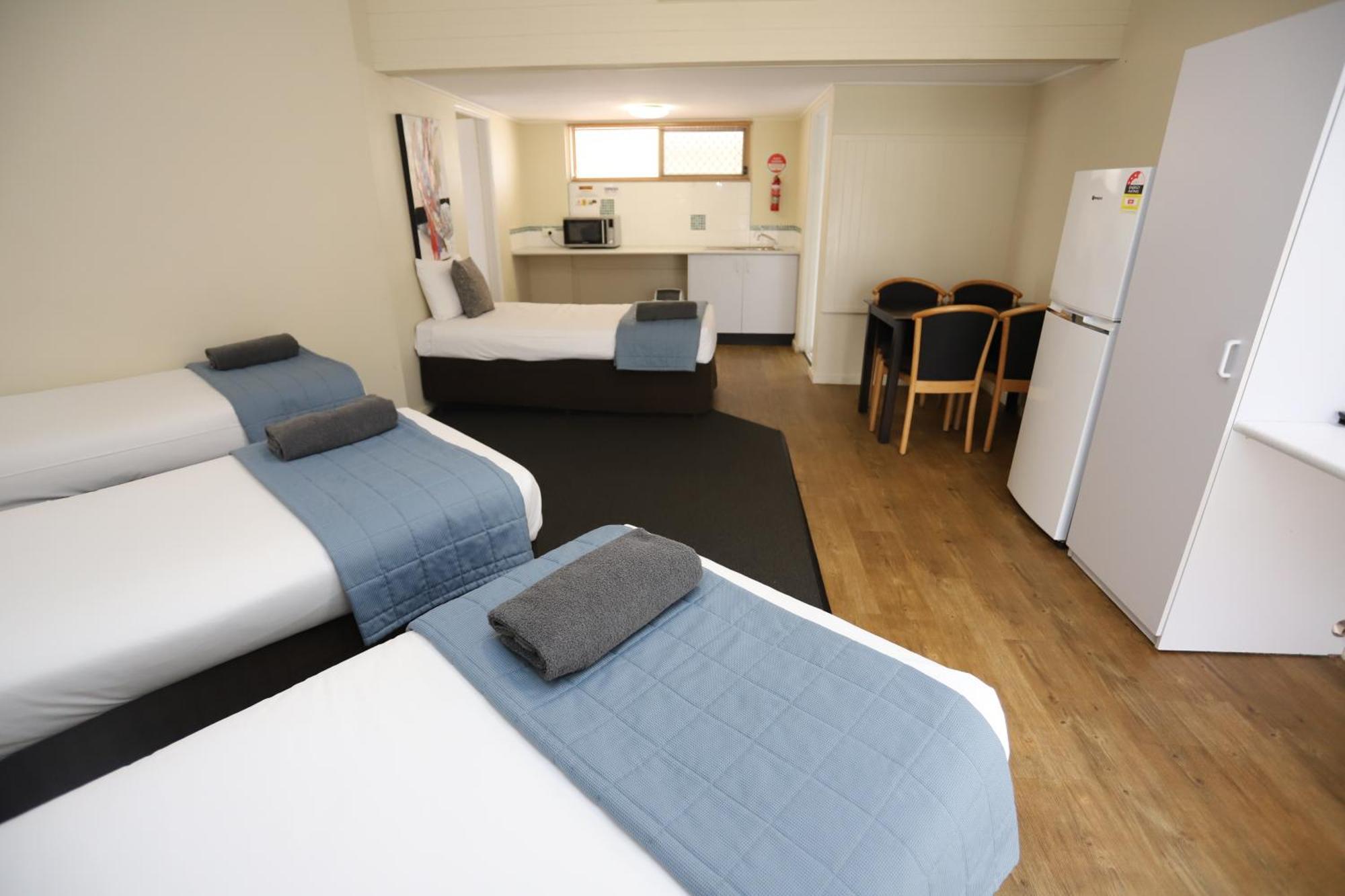 Sleepy Hill Motor Inn Raymond Terrace Buitenkant foto