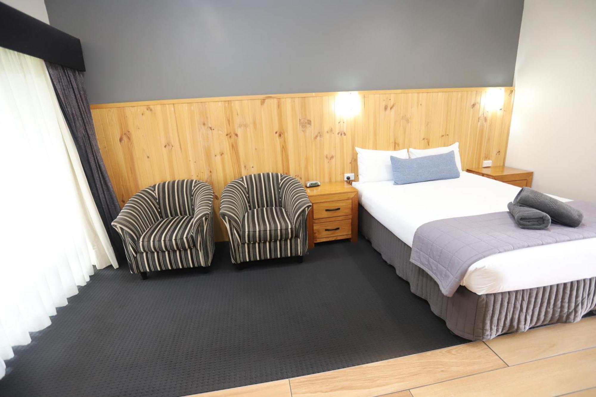Sleepy Hill Motor Inn Raymond Terrace Buitenkant foto