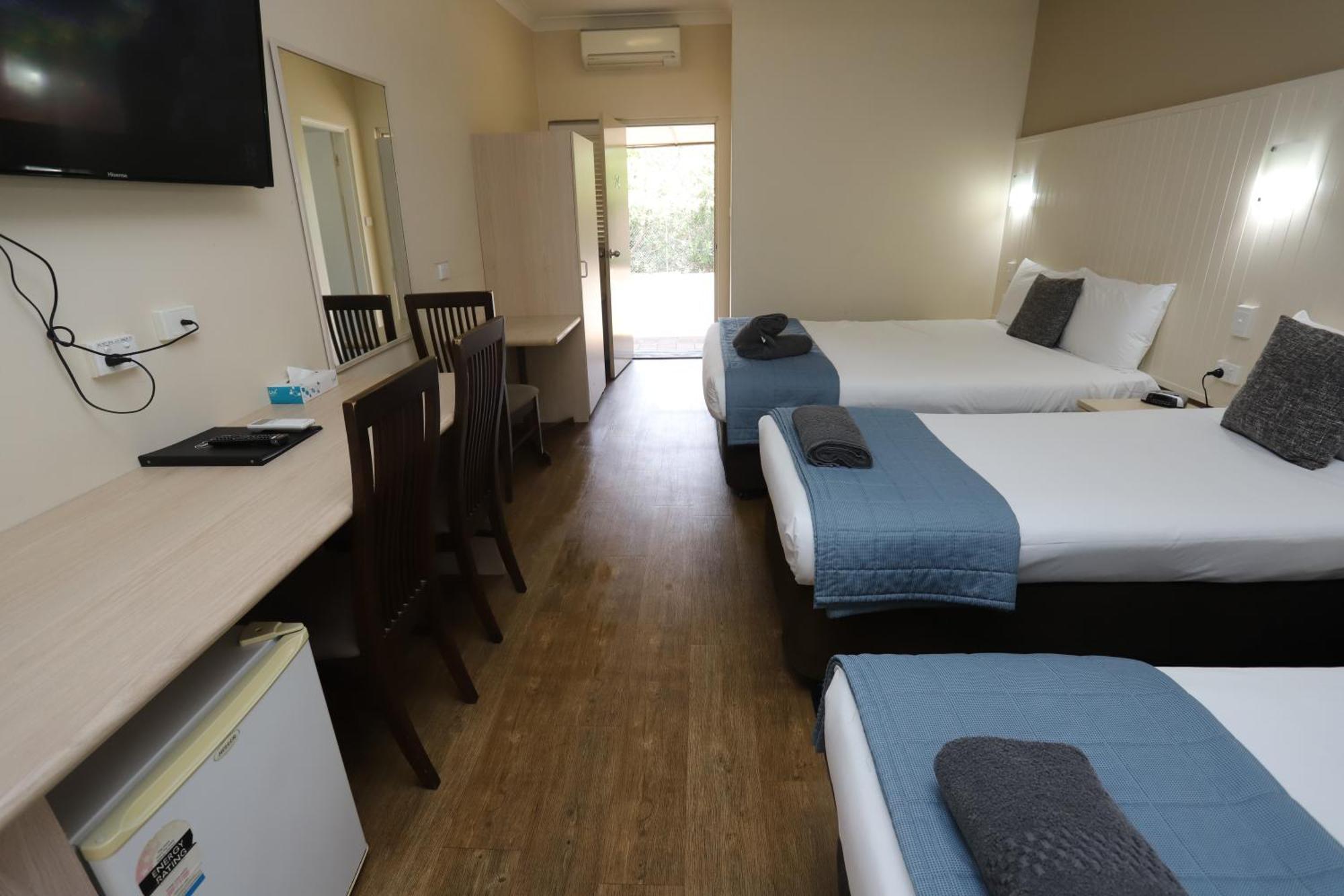 Sleepy Hill Motor Inn Raymond Terrace Buitenkant foto