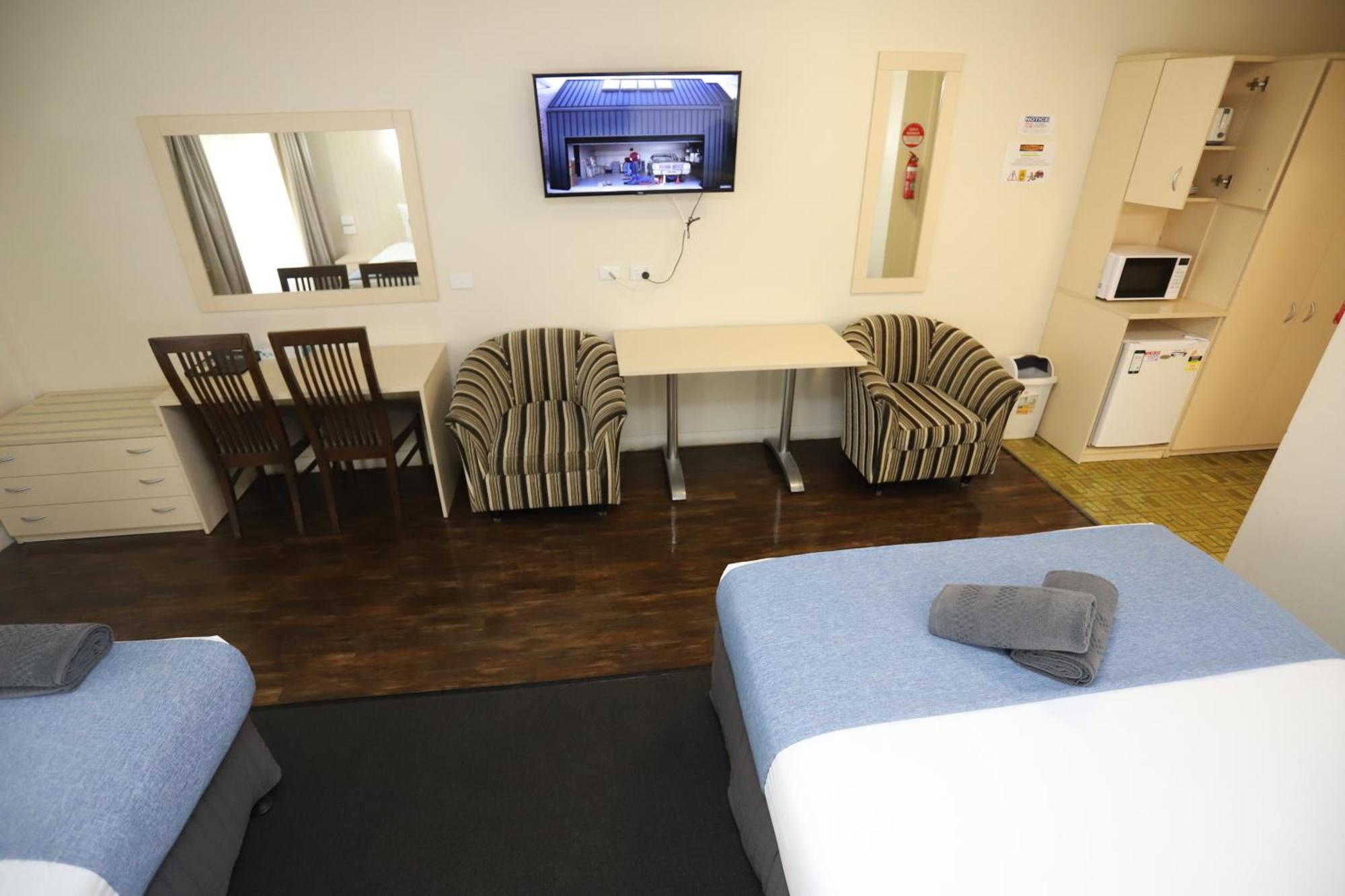 Sleepy Hill Motor Inn Raymond Terrace Buitenkant foto