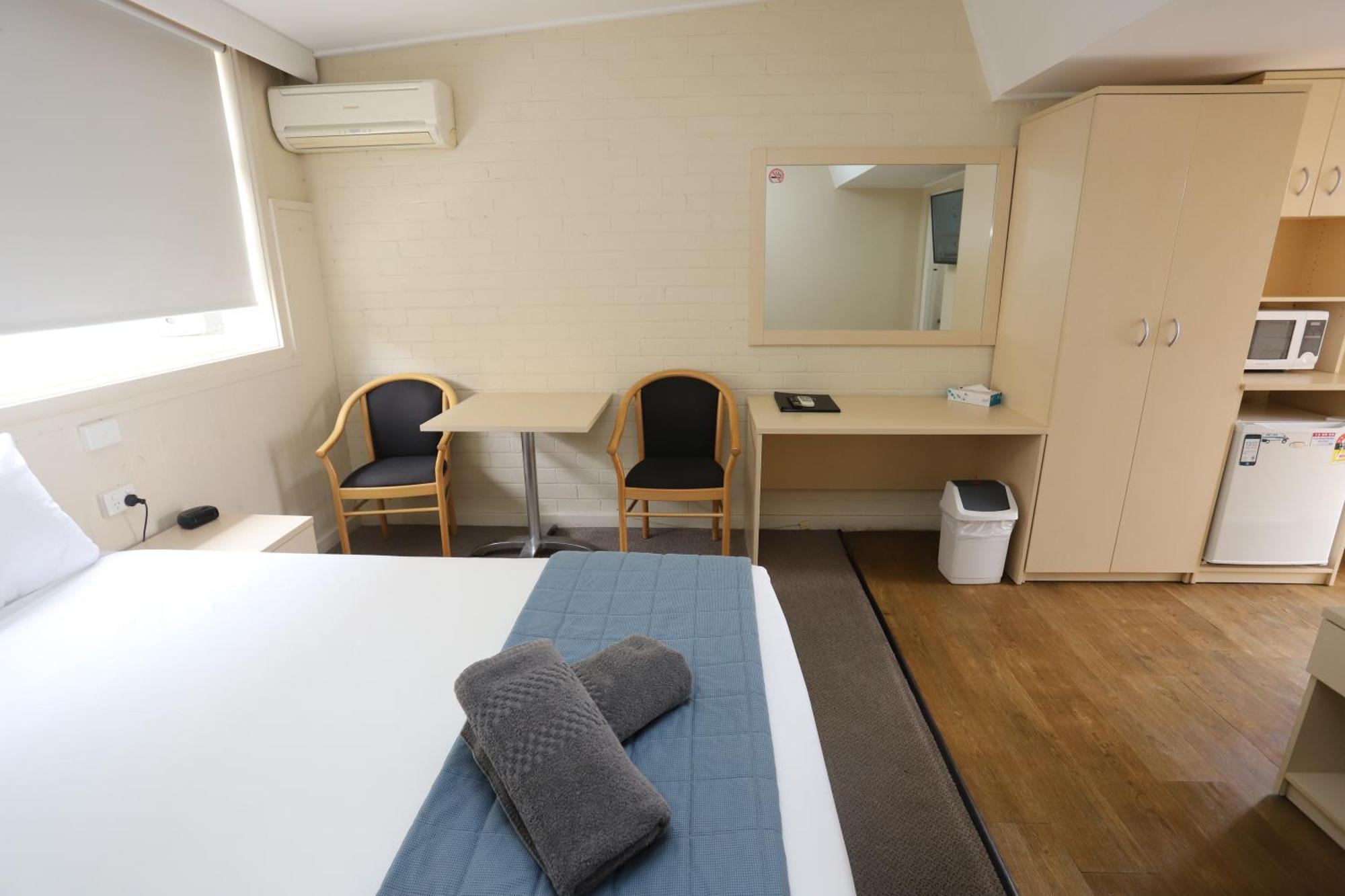 Sleepy Hill Motor Inn Raymond Terrace Buitenkant foto