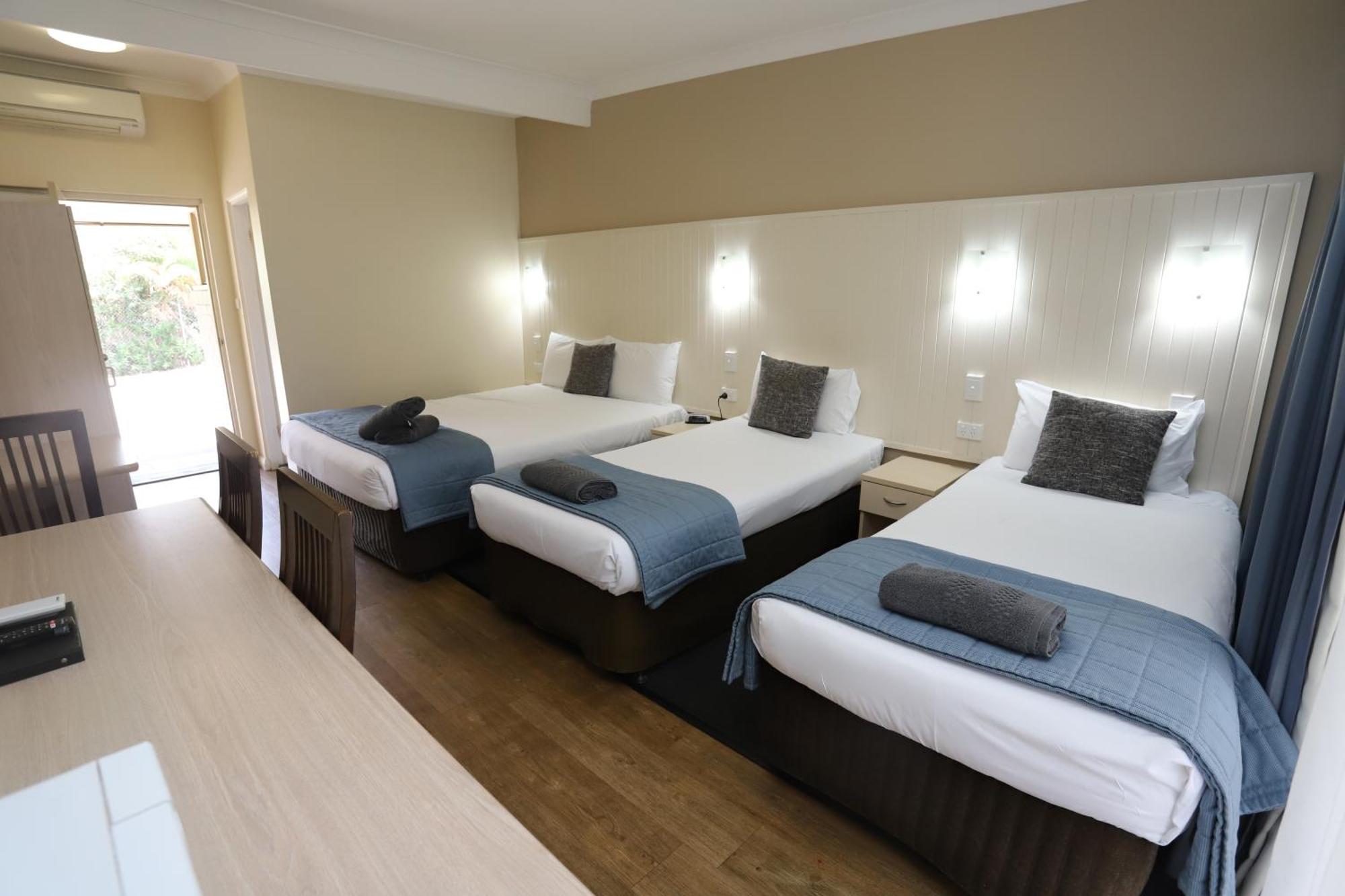 Sleepy Hill Motor Inn Raymond Terrace Buitenkant foto