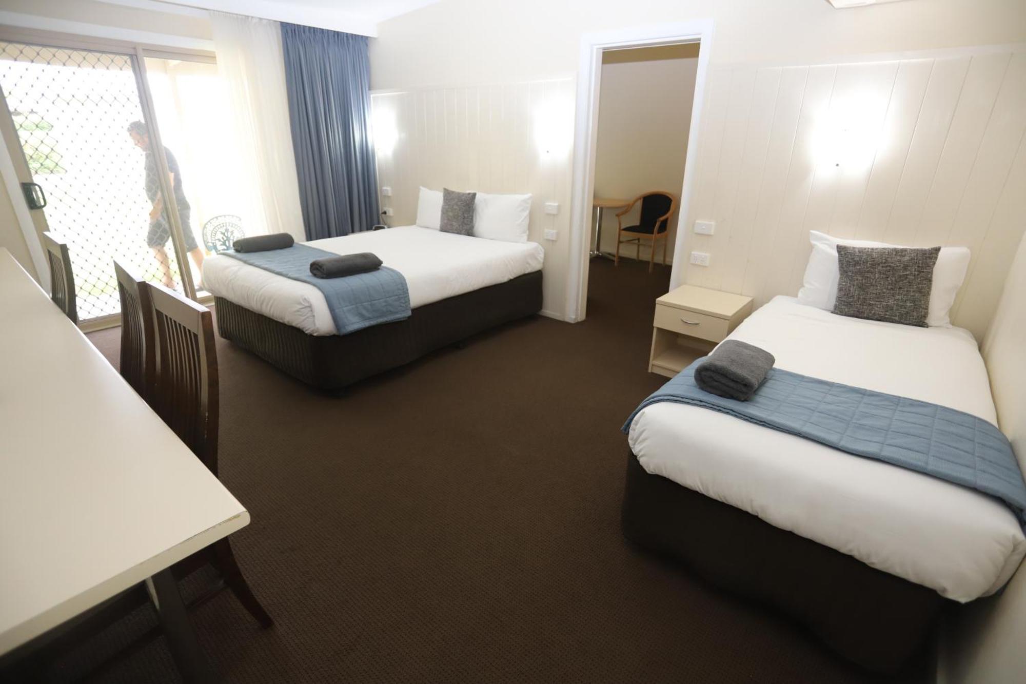 Sleepy Hill Motor Inn Raymond Terrace Buitenkant foto