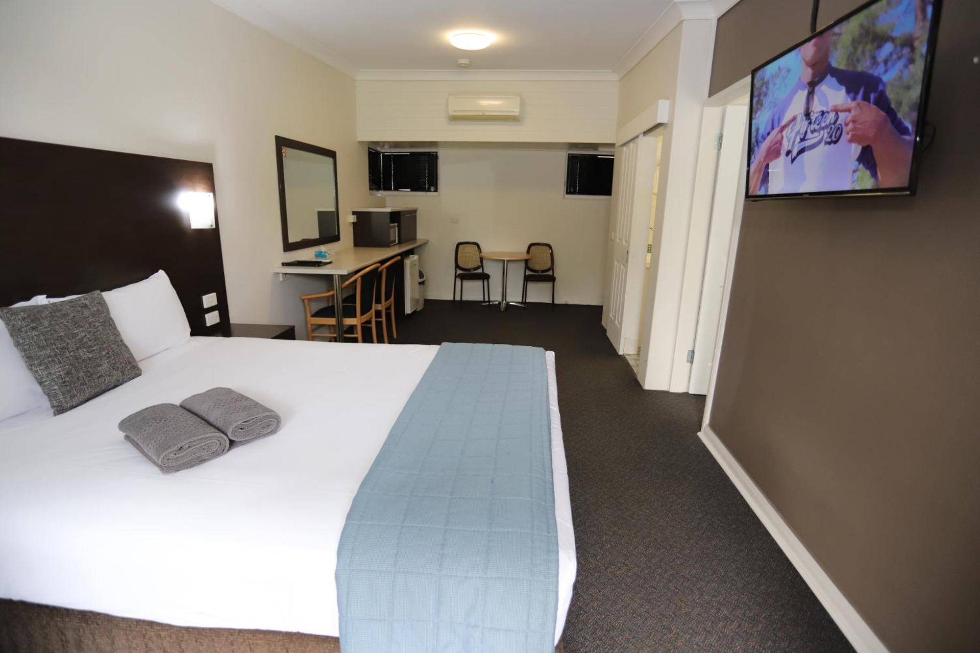 Sleepy Hill Motor Inn Raymond Terrace Buitenkant foto