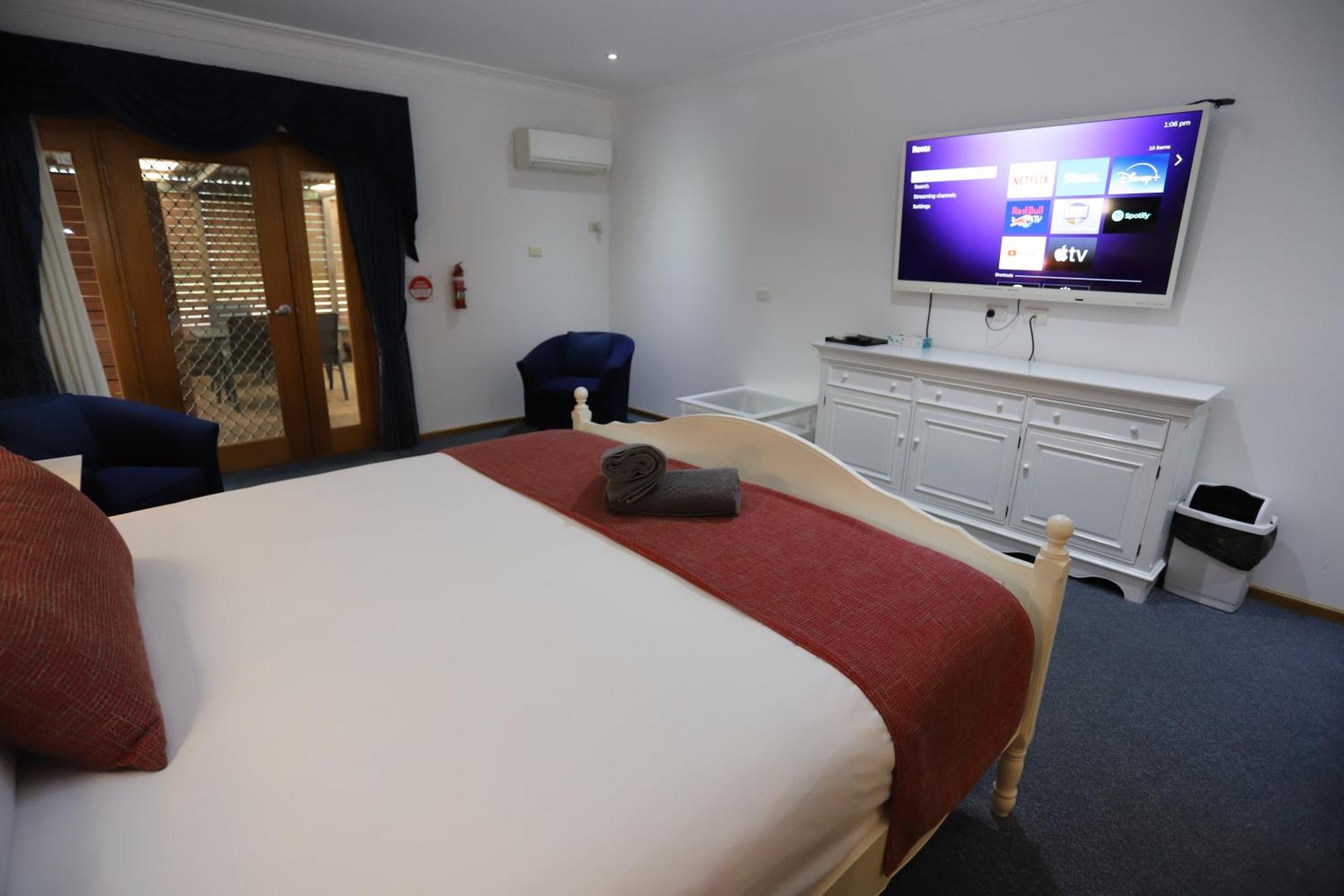 Sleepy Hill Motor Inn Raymond Terrace Buitenkant foto