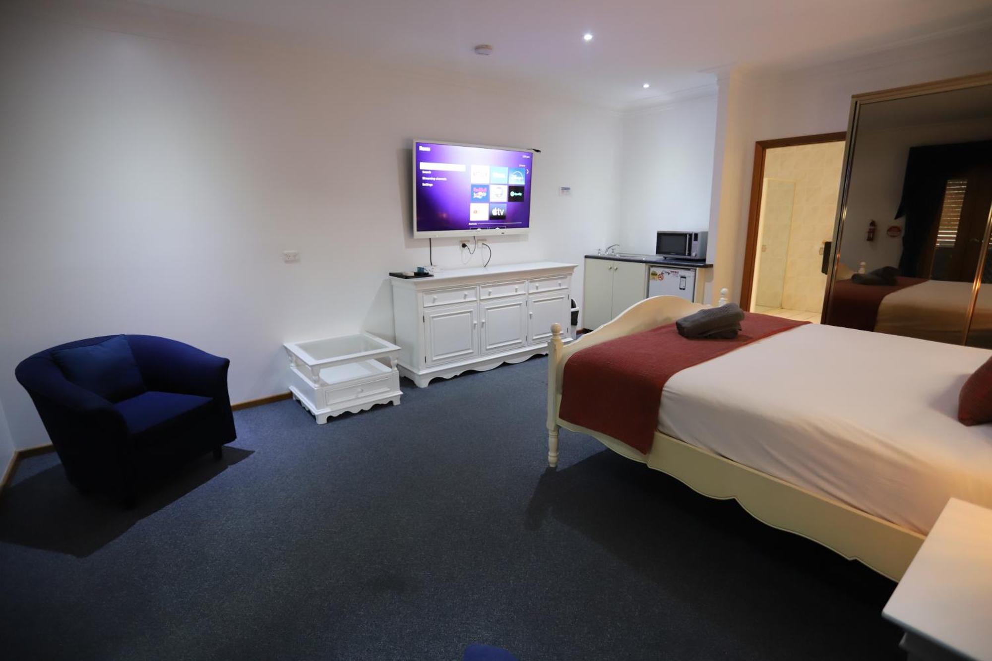 Sleepy Hill Motor Inn Raymond Terrace Buitenkant foto