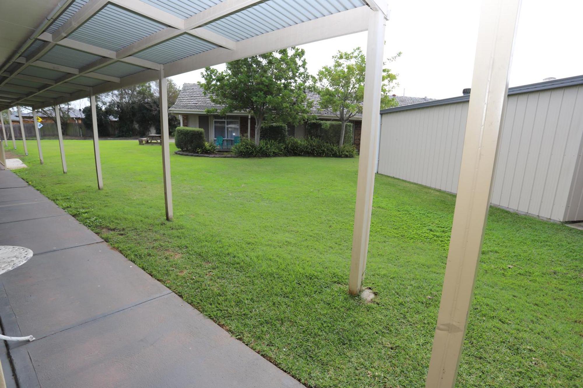 Sleepy Hill Motor Inn Raymond Terrace Buitenkant foto